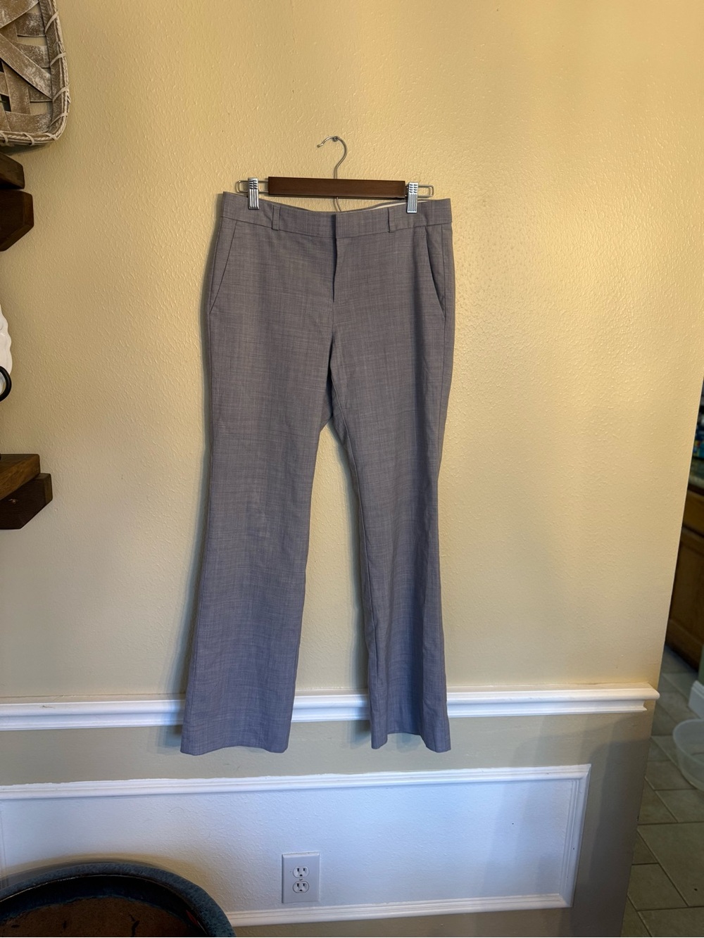Banana Republic Women's Gray Boot Cut Dress Pants size 6P